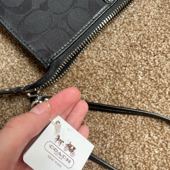 NWT Black Coach Signature Zippy Wallet 48691B - Picture 5 of 5